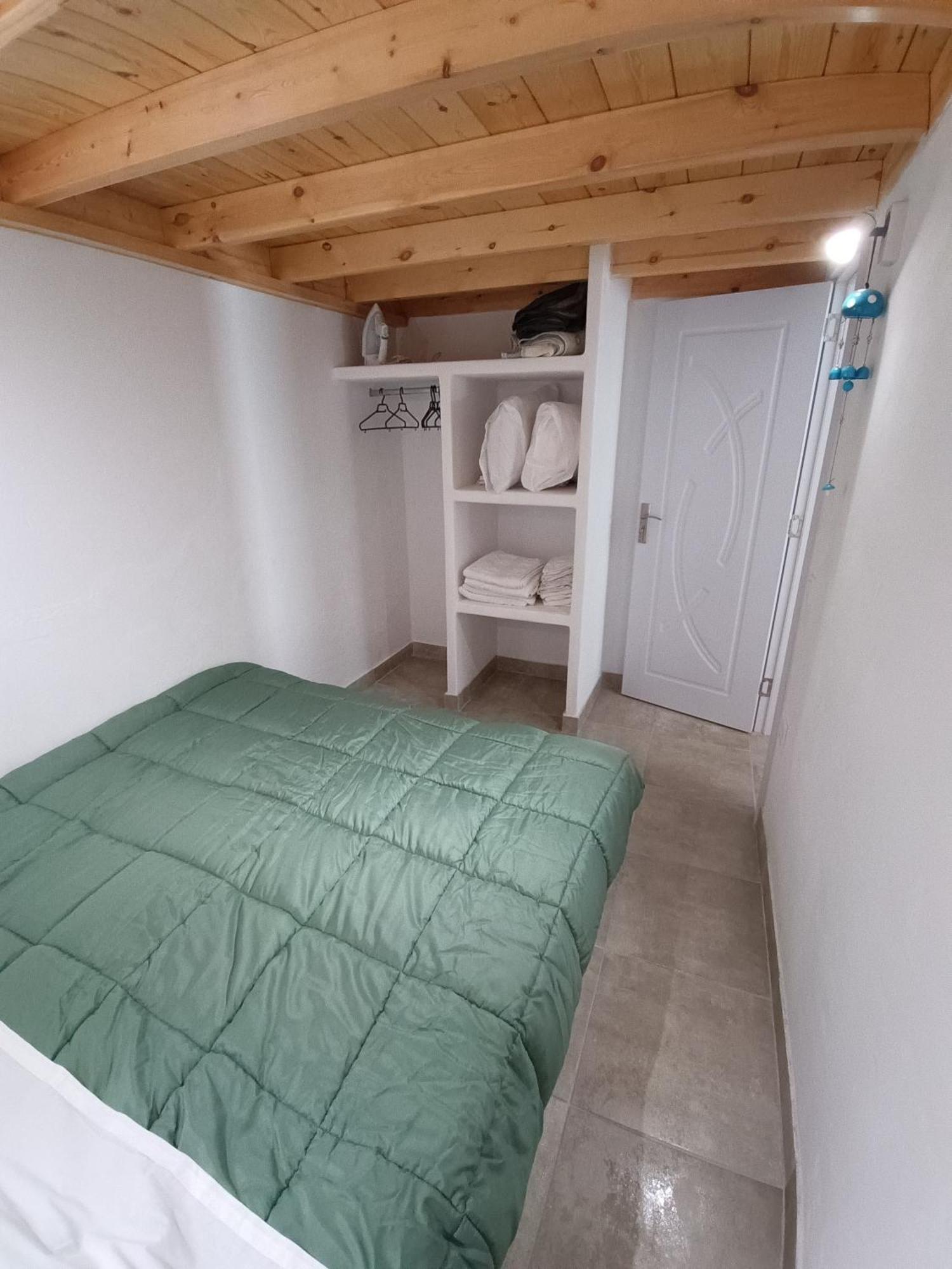 Tinos Youth Apartment Extérieur photo